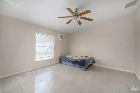 26361 Olanche St, Mojave, CA 93501 photo 3