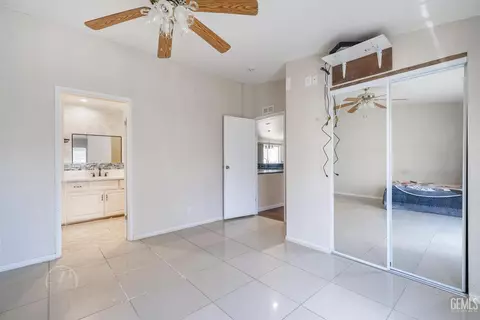 26361 Olanche St, Mojave, CA 93501 photo 4