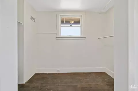 Bedroom - 2020 B St, Bakersfield, CA 93301 photo 5 of 5