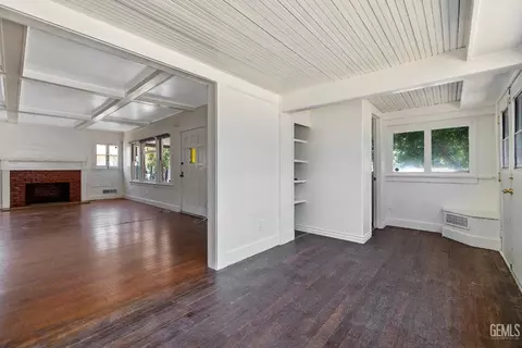 Living - 2020 B St, Bakersfield, CA 93301 photo 5 of 6