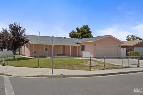 500 Dunninger St, Bakersfield, CA 93307 photo 2