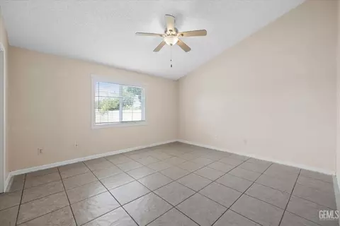 500 Dunninger St, Bakersfield, CA 93307 photo 22