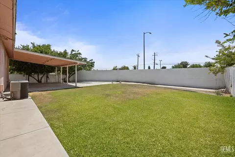 500 Dunninger St, Bakersfield, CA 93307 photo 32