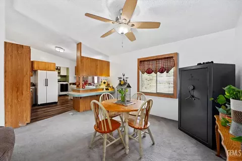 28115 Mcclaren Ave, Taft, CA 93268 photo 8