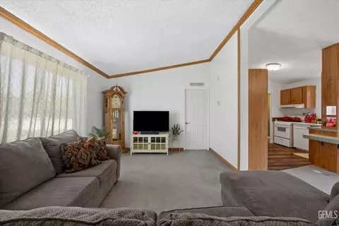 28115 Mcclaren Ave, Taft, CA 93268 photo 5