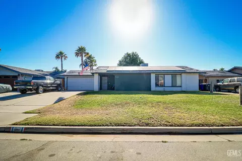 4131 Verdugo Ln, Bakersfield, CA 93312