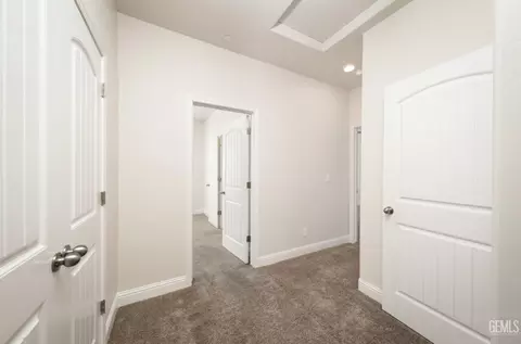 9121 Red Pine Dr, Shafter, CA 93263 photo 13