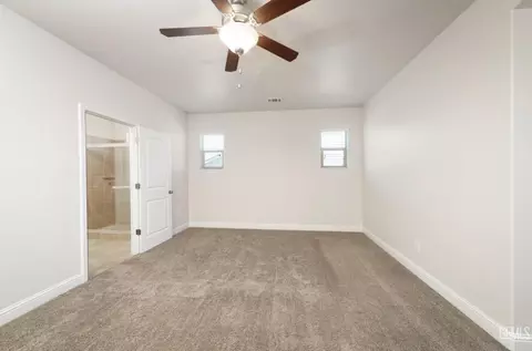 9121 Red Pine Dr, Shafter, CA 93263 photo 9