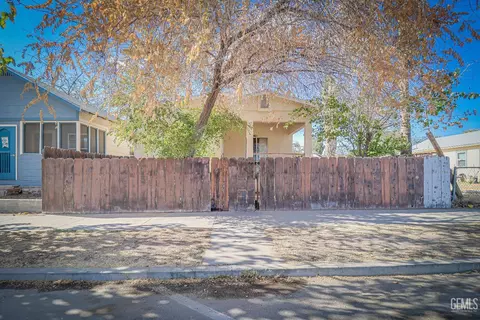 509 Woodrow St, Taft, CA 93268