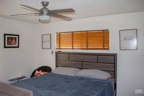 Bedroom - 3112 Erwin St, Bakersfield, CA 93304 photo 3 of 5