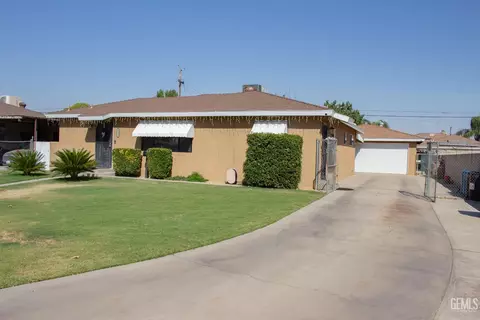 Exterior - 3112 Erwin St, Bakersfield, CA 93304 photo 1 of 2