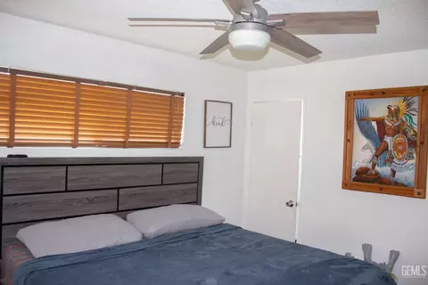 Bedroom - 3112 Erwin St, Bakersfield, CA 93304 photo 4 of 5