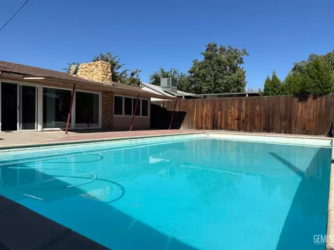 213 E San Emidio St, Taft, CA 93268 photo 13