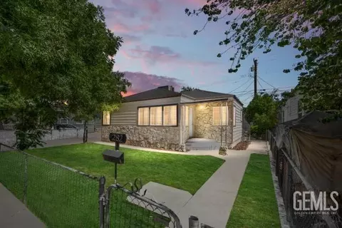 282 E Orange Ave, Shafter, CA 93263 photo 1