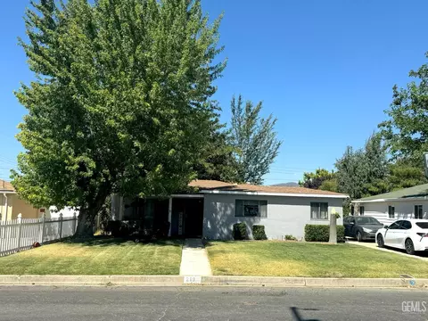 219 Brentwood Dr, Tehachapi, CA 93561 photo 1