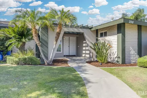 Exterior - 206 Robin Way, Taft, CA 93268 photo 3 of 14