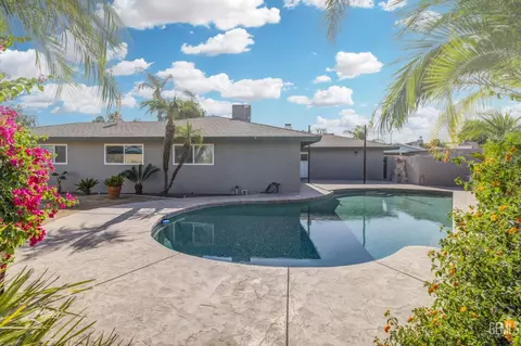 Exterior - 206 Robin Way, Taft, CA 93268 photo 8 of 14