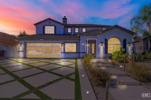 7011 Slickrock Dr, Bakersfield, CA 93313