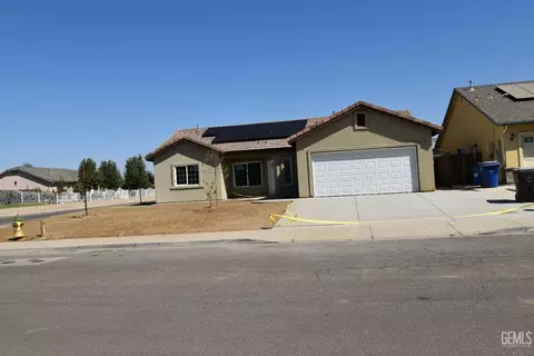 416 Capistrano St, Arvin, CA 93203 photo 2