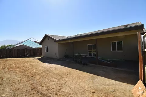 416 Capistrano St, Arvin, CA 93203 photo 9