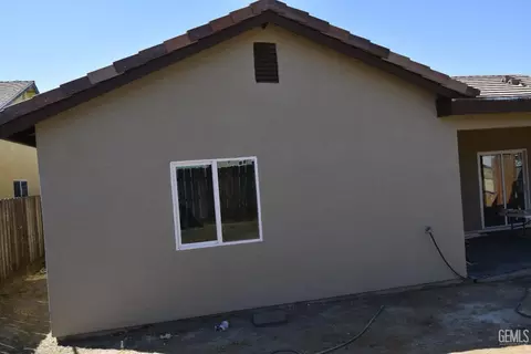 416 Capistrano St, Arvin, CA 93203 photo 8
