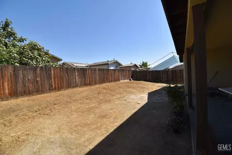 416 Capistrano St, Arvin, CA 93203 photo 10