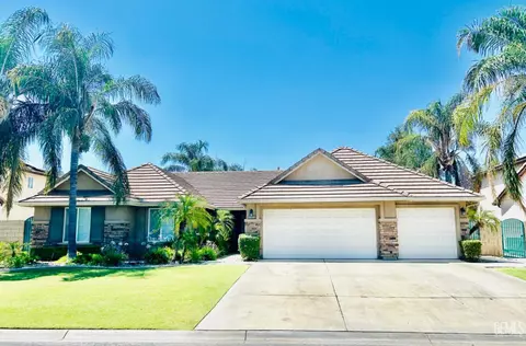 9009 Elizabeth Grove Ct, Bakersfield, CA 93312