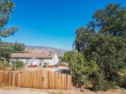301 Columbus Ave, Bodfish, CA 93205 photo 12