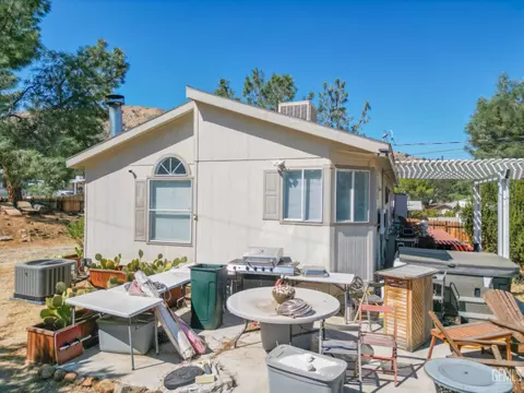301 Columbus Ave, Bodfish, CA 93205 photo 8