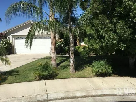 1617 Bermuda Greens Ct, Bakersfield, CA 93311