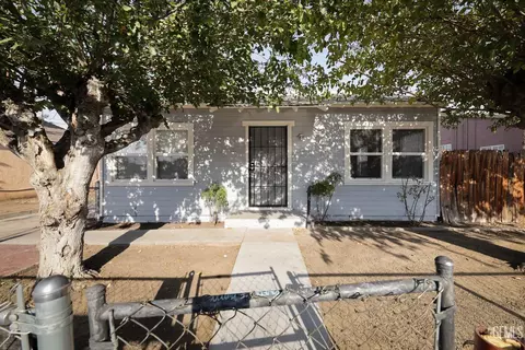 2920 Q St, Bakersfield, CA 93301