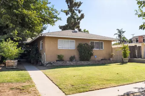 Exterior - 305 E Lucard St, Taft, CA 93268 photo 2 of 6
