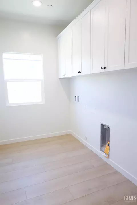Other - 8421 Basalt St, Bakersfield, CA 93314 photo 2 of 5