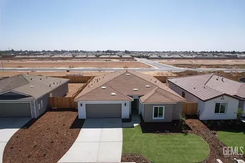 View/Area - 8421 Basalt St, Bakersfield, CA 93314 photo 1 of 3