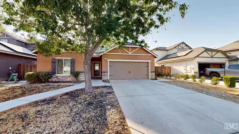 7207 Brenthouse St, Bakersfield, CA 93311