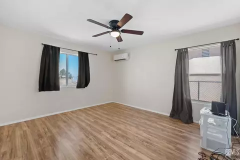 13170 Gilbert St, North Edwards, CA 93523 photo 31