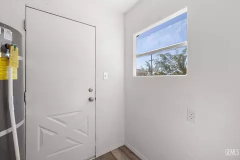 13170 Gilbert St, North Edwards, CA 93523 photo 16