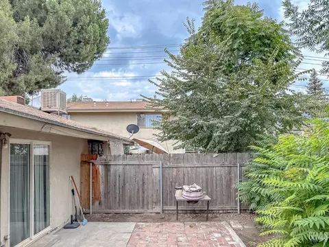 2407 19th St, Bakersfield, CA 93301 photo 20