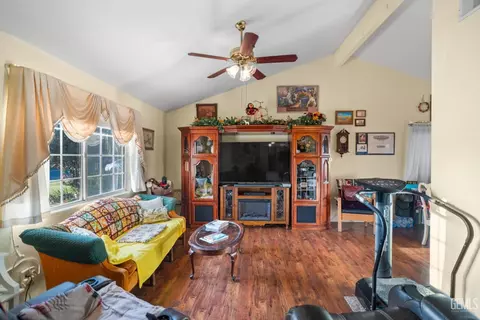 615 Broken Arrow Ave, Bakersfield, CA 93307 photo 5