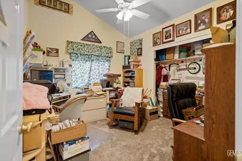 615 Broken Arrow Ave, Bakersfield, CA 93307 photo 21