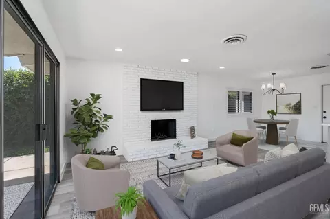 2517 Sutton Pl, Bakersfield, CA 93309 photo 16