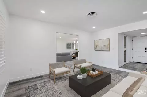 2517 Sutton Pl, Bakersfield, CA 93309 photo 14