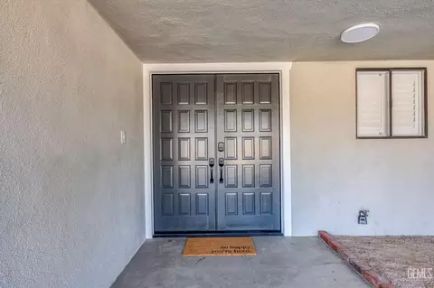 2517 Sutton Pl, Bakersfield, CA 93309 photo 9