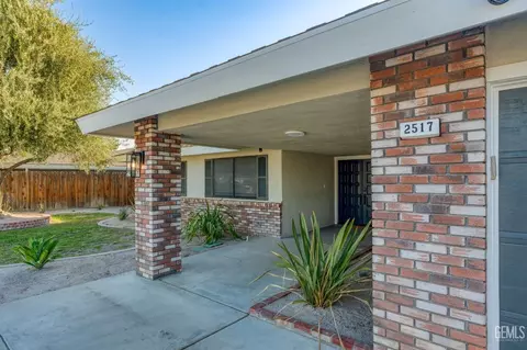 2517 Sutton Pl, Bakersfield, CA 93309 photo 8