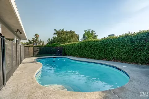 2517 Sutton Pl, Bakersfield, CA 93309 photo 38