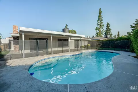 2517 Sutton Pl, Bakersfield, CA 93309 photo 39