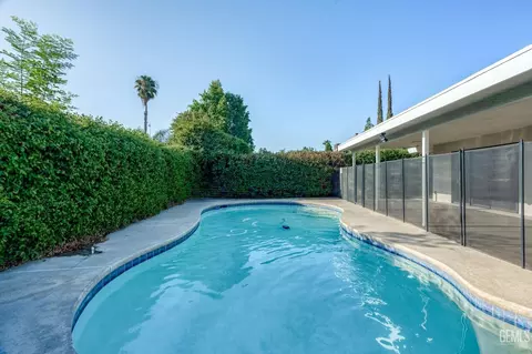 2517 Sutton Pl, Bakersfield, CA 93309 photo 40