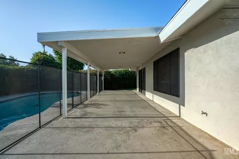 2517 Sutton Pl, Bakersfield, CA 93309 photo 36
