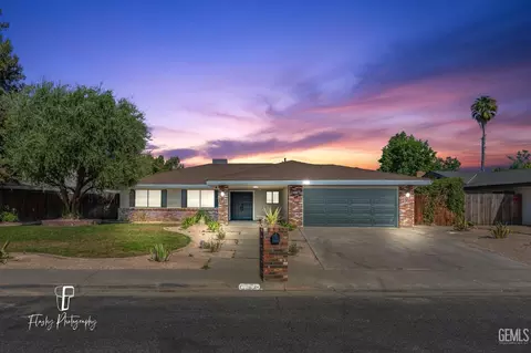2517 Sutton Pl, Bakersfield, CA 93309