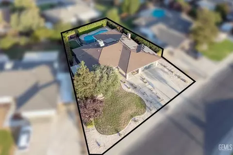 2517 Sutton Pl, Bakersfield, CA 93309 photo 43